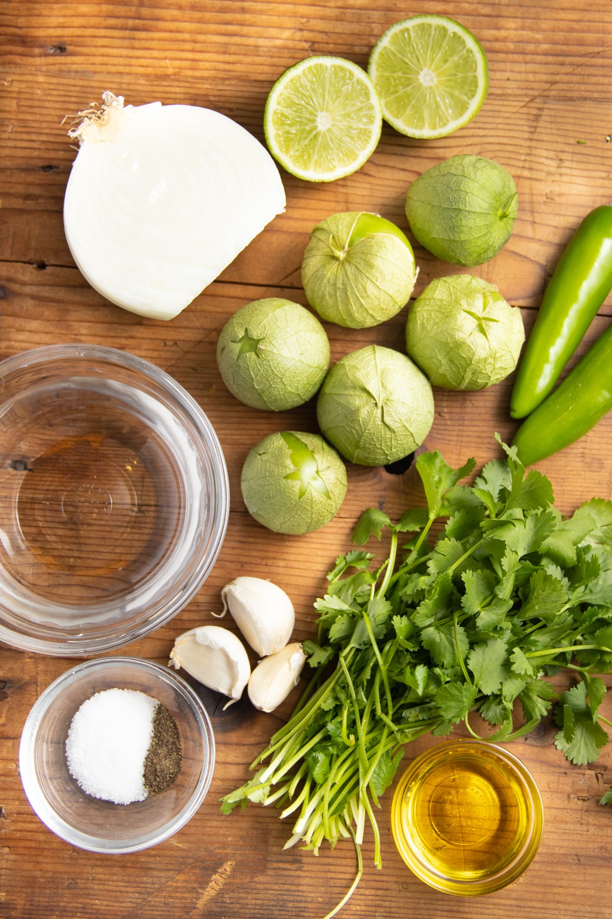 This is a picture of the recipes needed to make roasted tomatillo salsa.