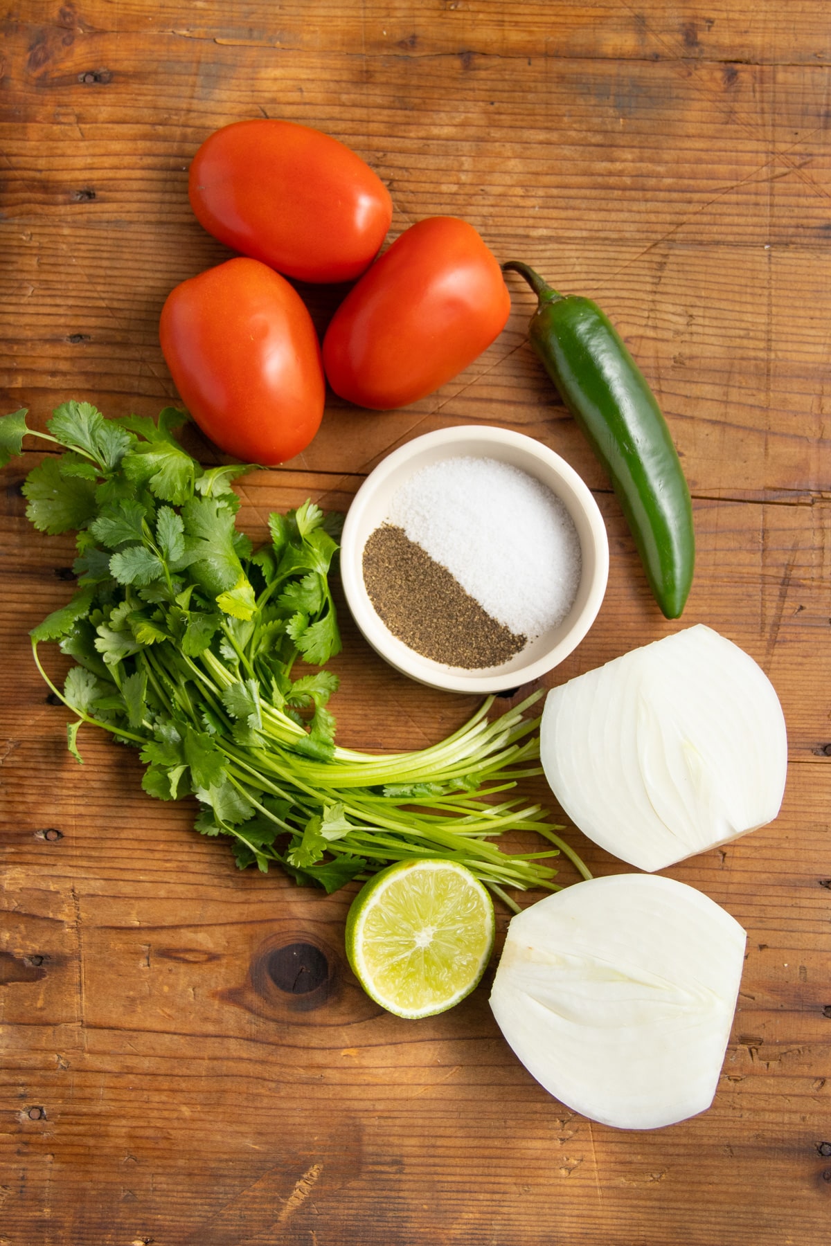 This is a picture of the ingredients used to make salsa fresca.