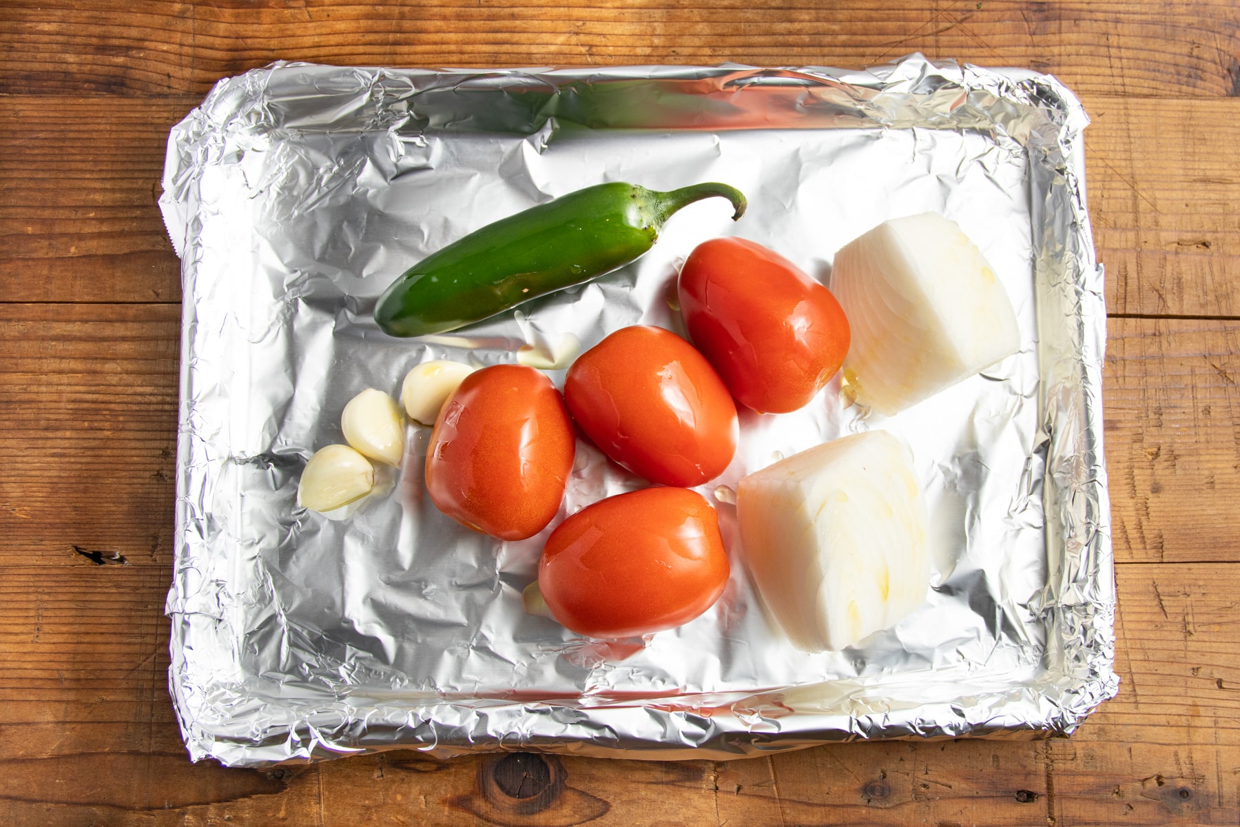 This is a picture of the ingredients on a baking sheet before roasting.