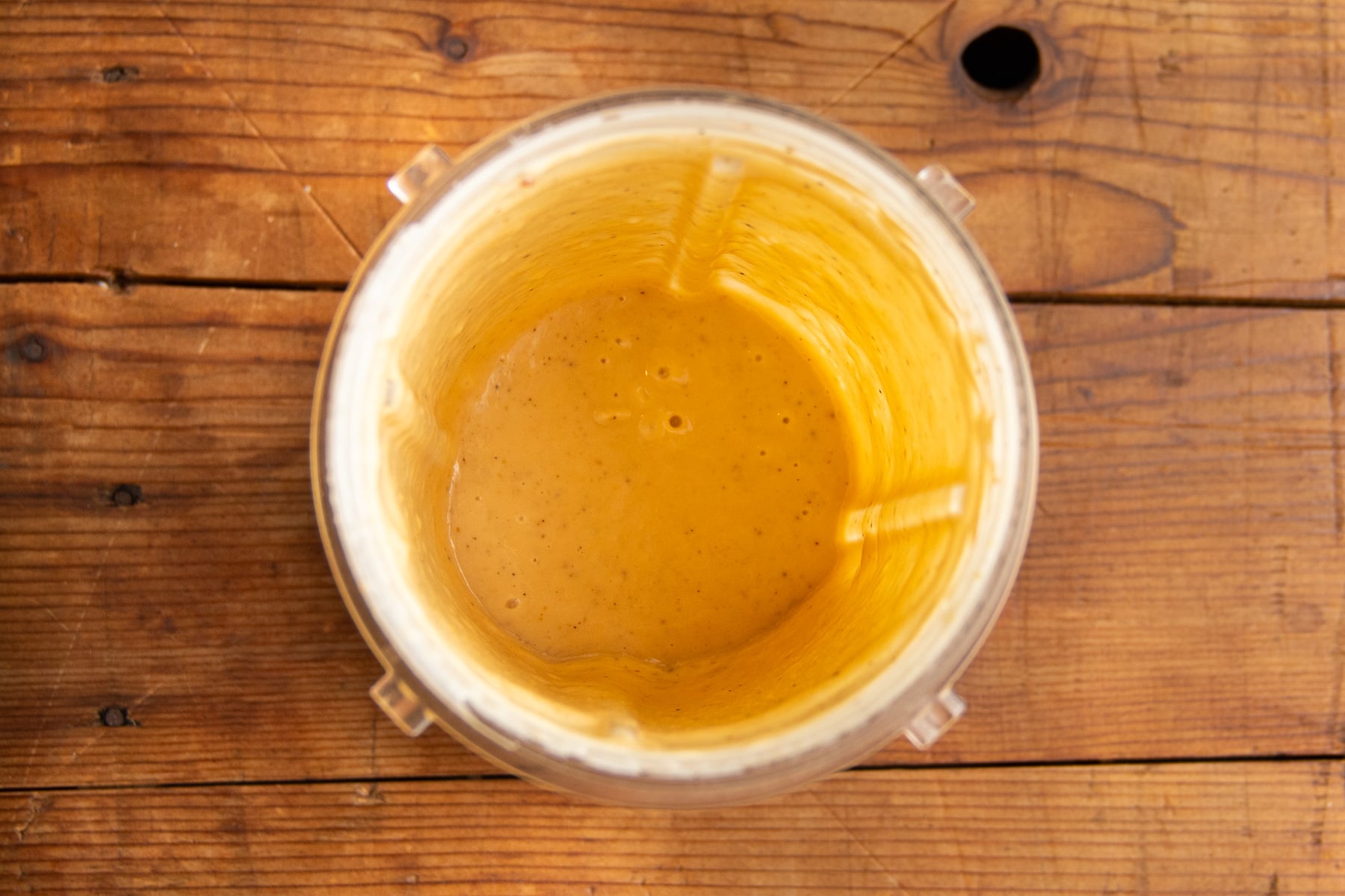 This is a picture of the smoked garlic sauce blended.